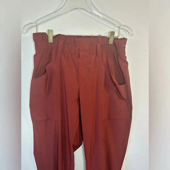 Athleta Skyline Pant in Cognac Rust  , Paperbag Tapered trouser pant size 4 - Picture 6 of 15